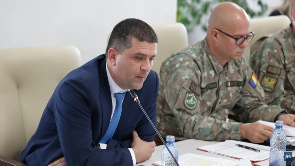 Miruță:Armata română vrea să lucreze cu Romarm,dar s-au acumulat penalități pentru comenzi neonorate